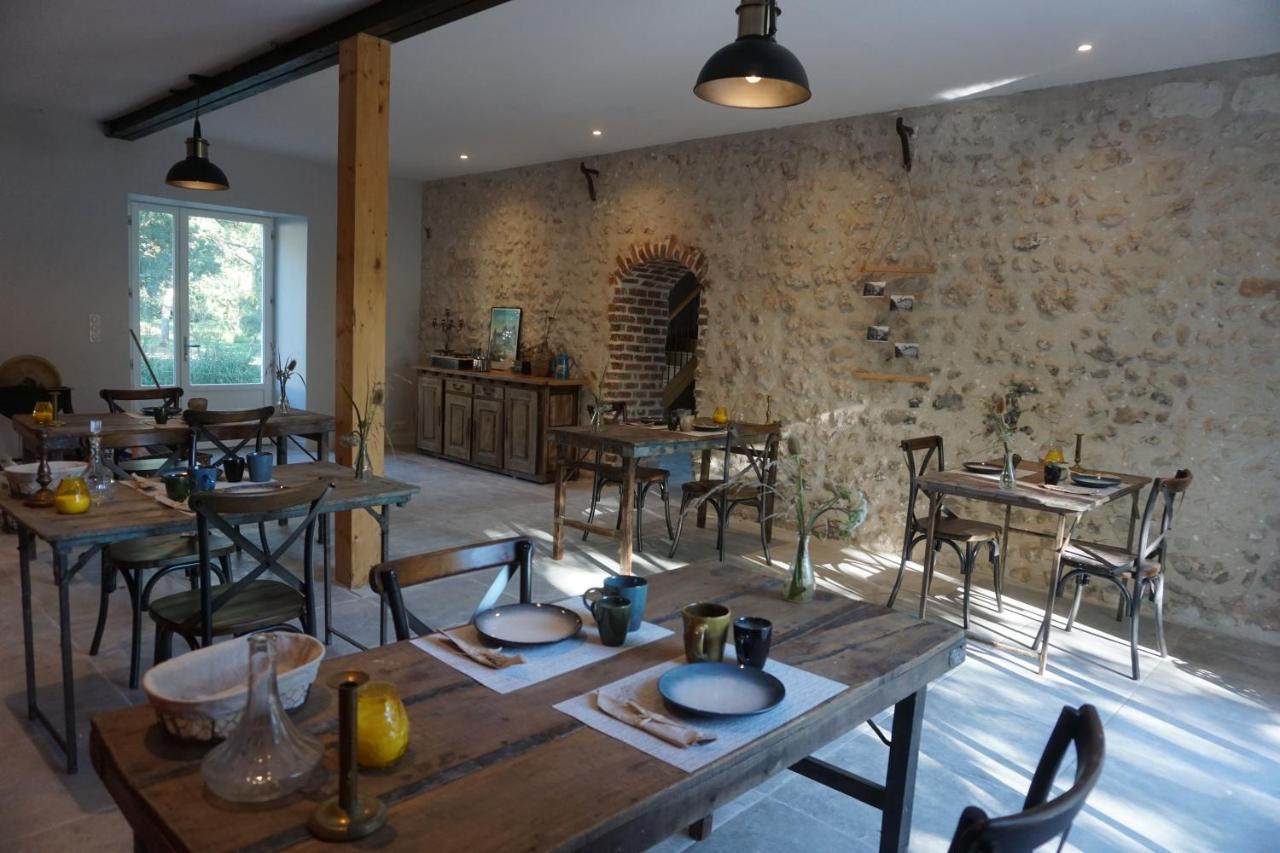 Le Moulin De Moquesouris - Chambres D'Hotes Et Table D'Hote Nazelles-Negron Exterior photo